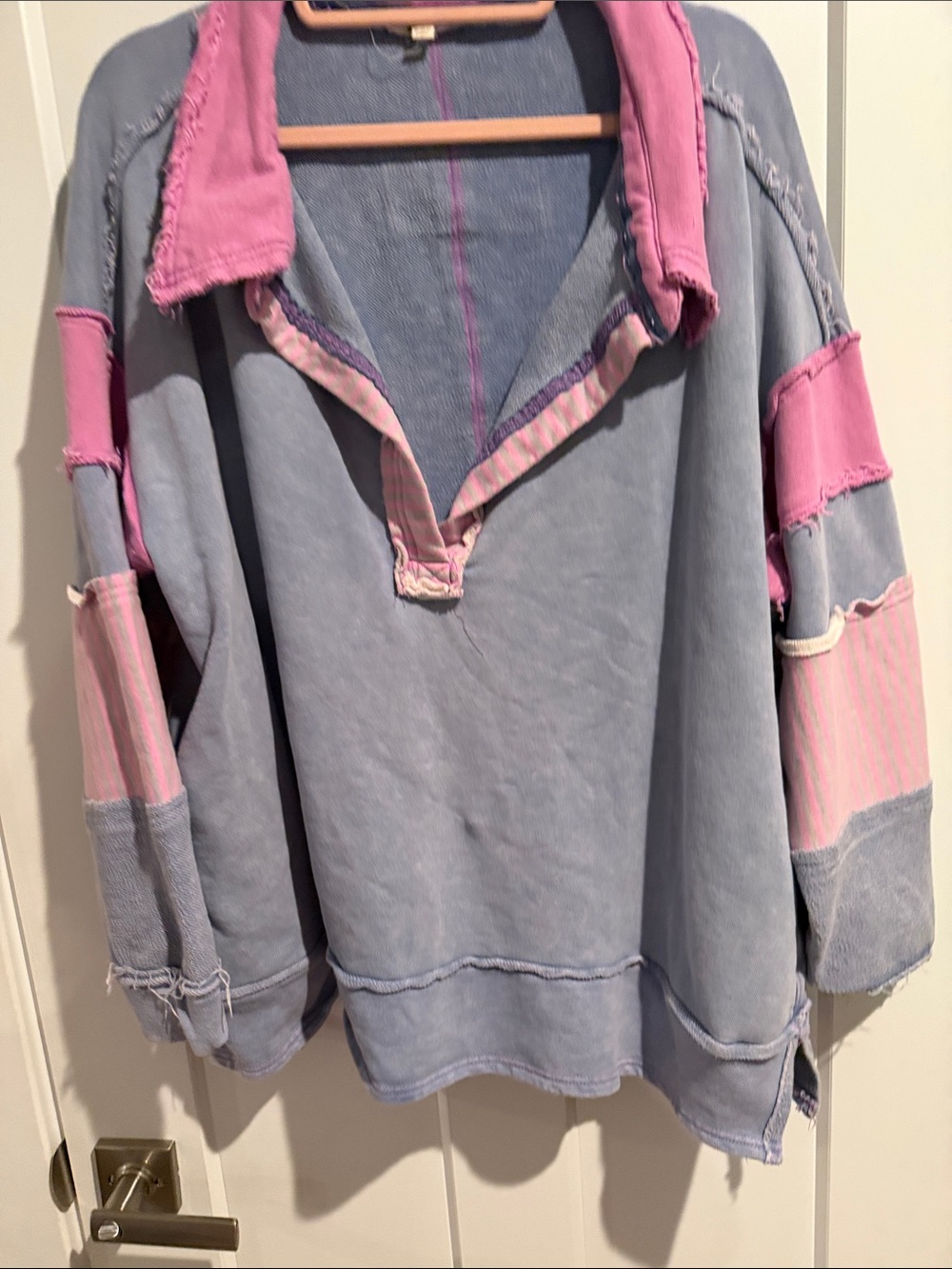 Relaxed V-Neck Pullover Sweater in Light Blue with Pink Accents